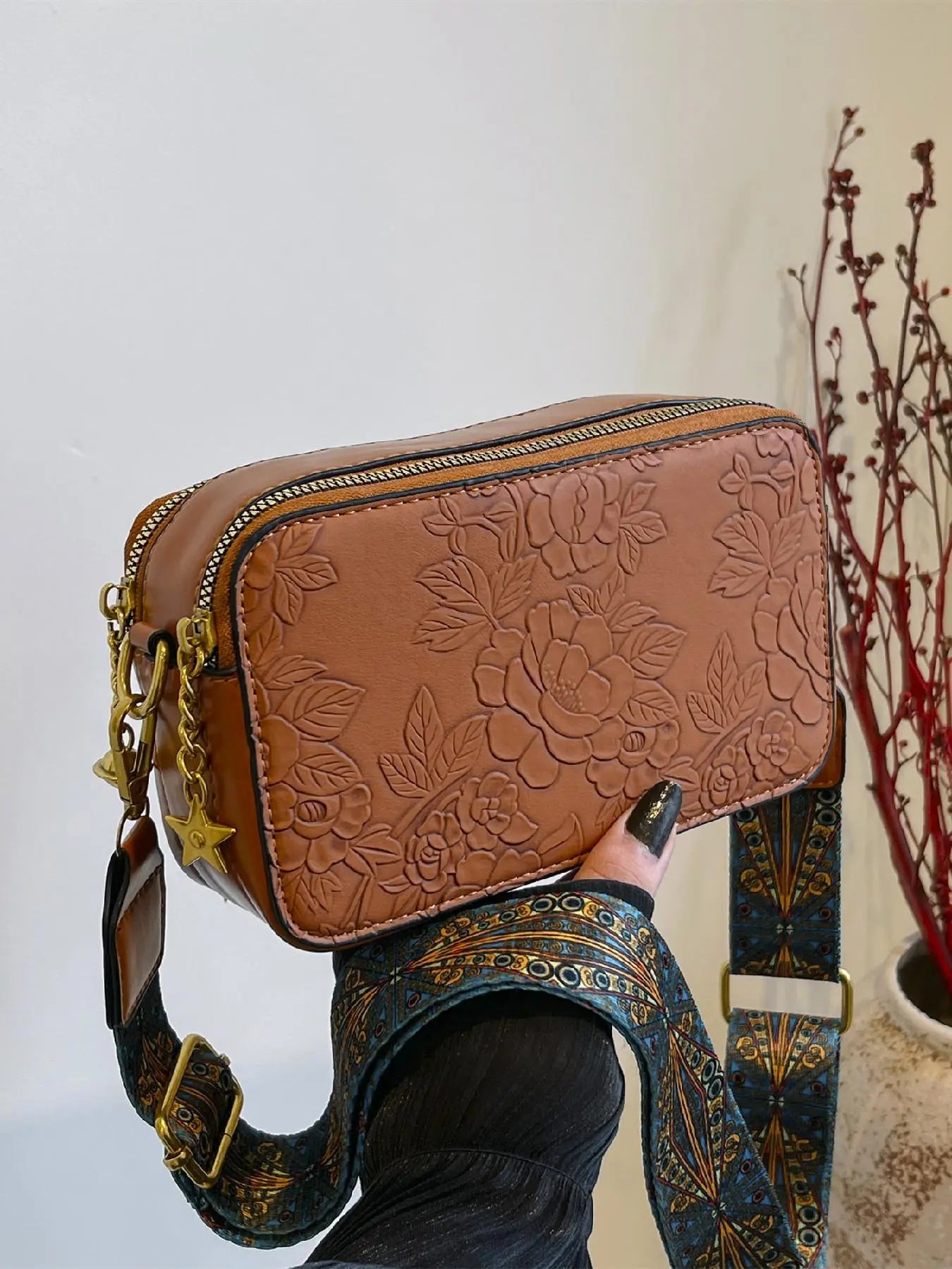 Women's Fashion Retro Floral Embossed Satchel Crossbody Bag, Elegant Commuter Bag, Casual Pu Leather Star Decor Zipper Shoulder Bag, Trendy Versatile High-quality Daily Commuting Bag, Casual Crossbody Bags