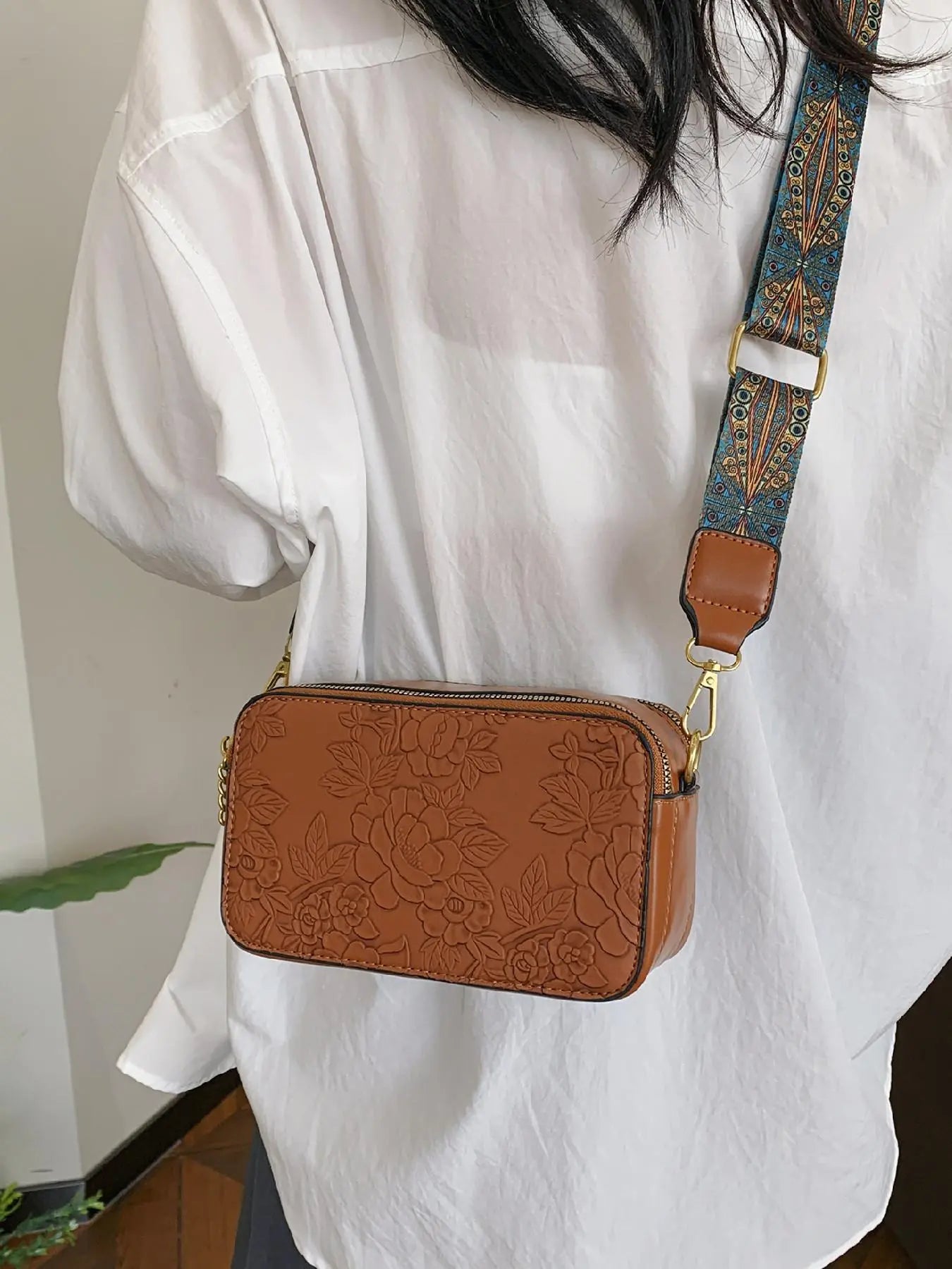 Women's Fashion Retro Floral Embossed Satchel Crossbody Bag, Elegant Commuter Bag, Casual Pu Leather Star Decor Zipper Shoulder Bag, Trendy Versatile High-quality Daily Commuting Bag, Casual Crossbody Bags